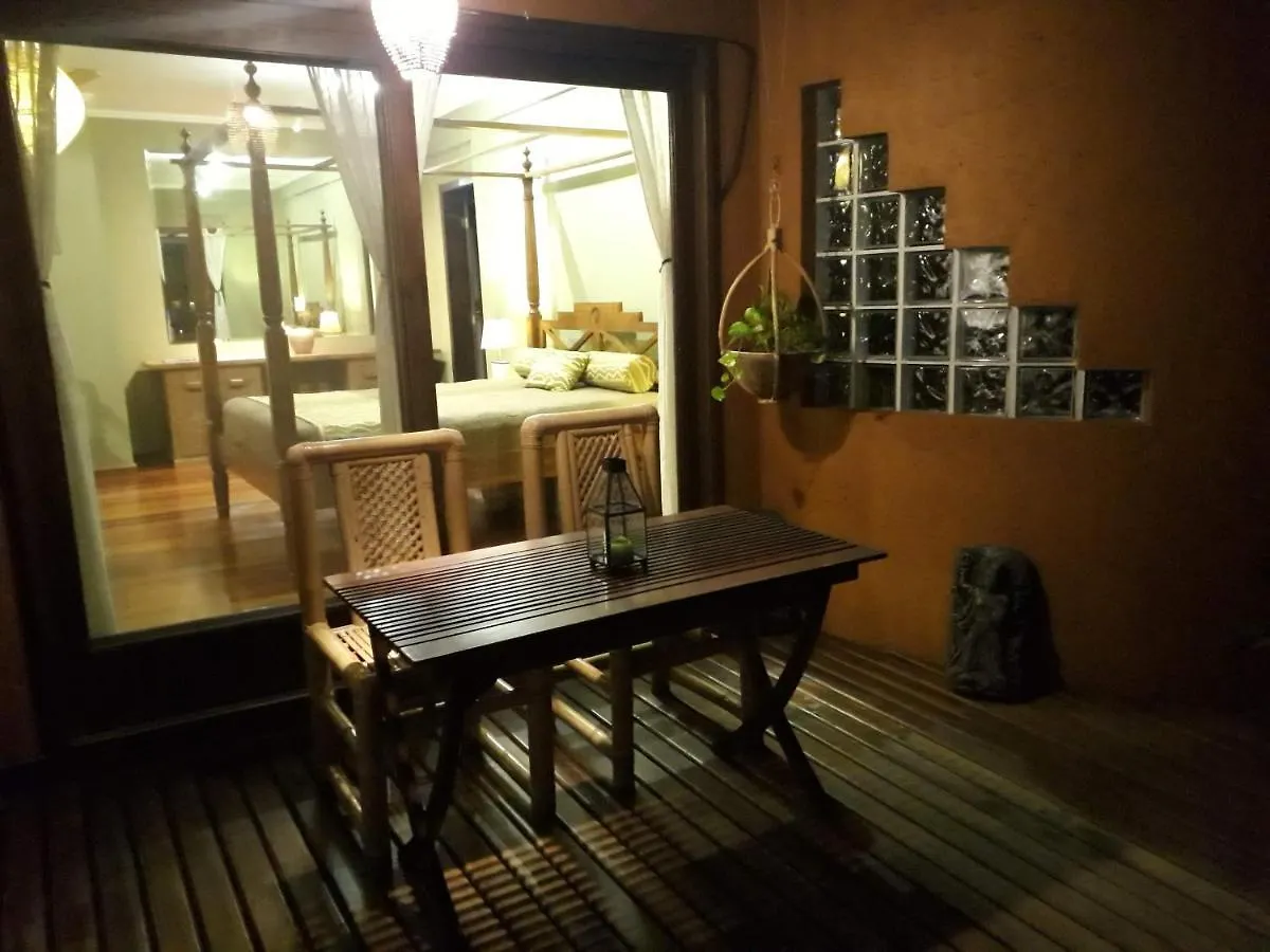 Luxury Suites Vila Indonesia ガロパバ ブラジル