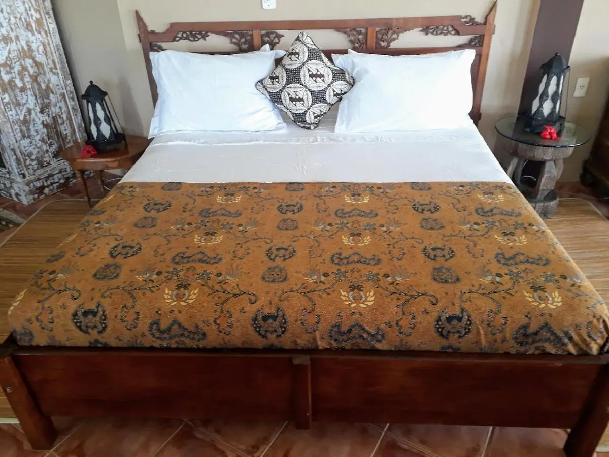Luxury Suites Vila Indonesia غاروبابا
