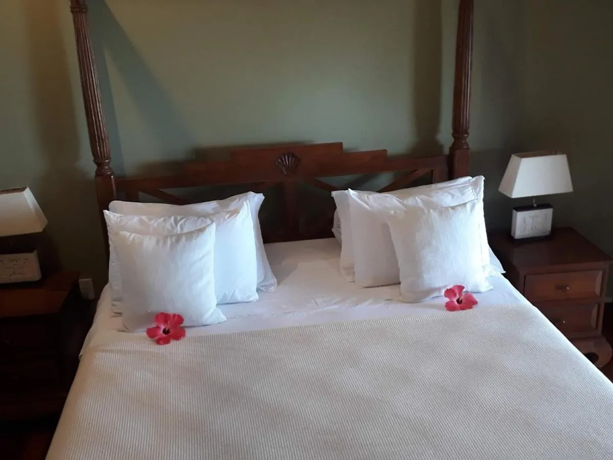 بيت للعطل Luxury Suites Vila Indonesia غاروبابا
