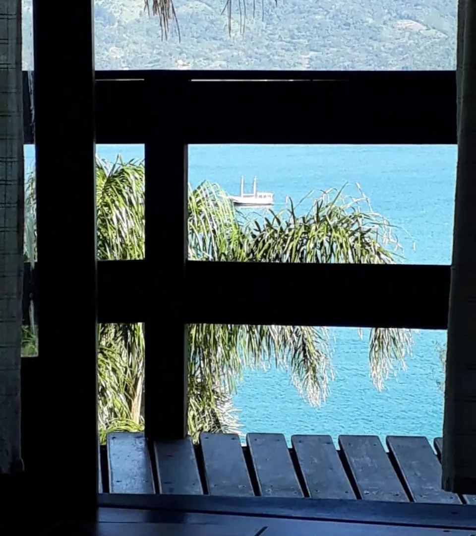 Luxury Suites Vila Indonesia غاروبابا