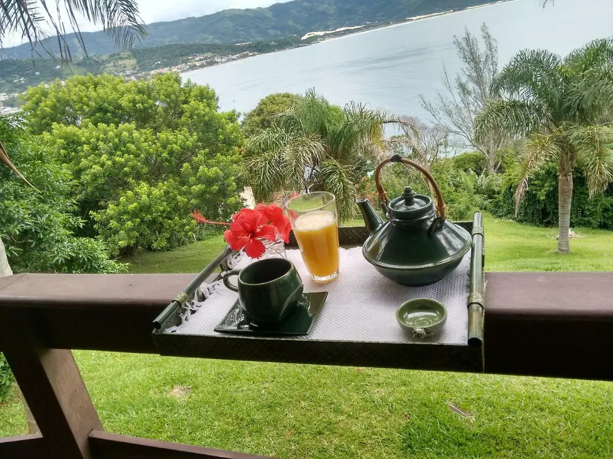 Luxury Suites Vila Indonesia غاروبابا