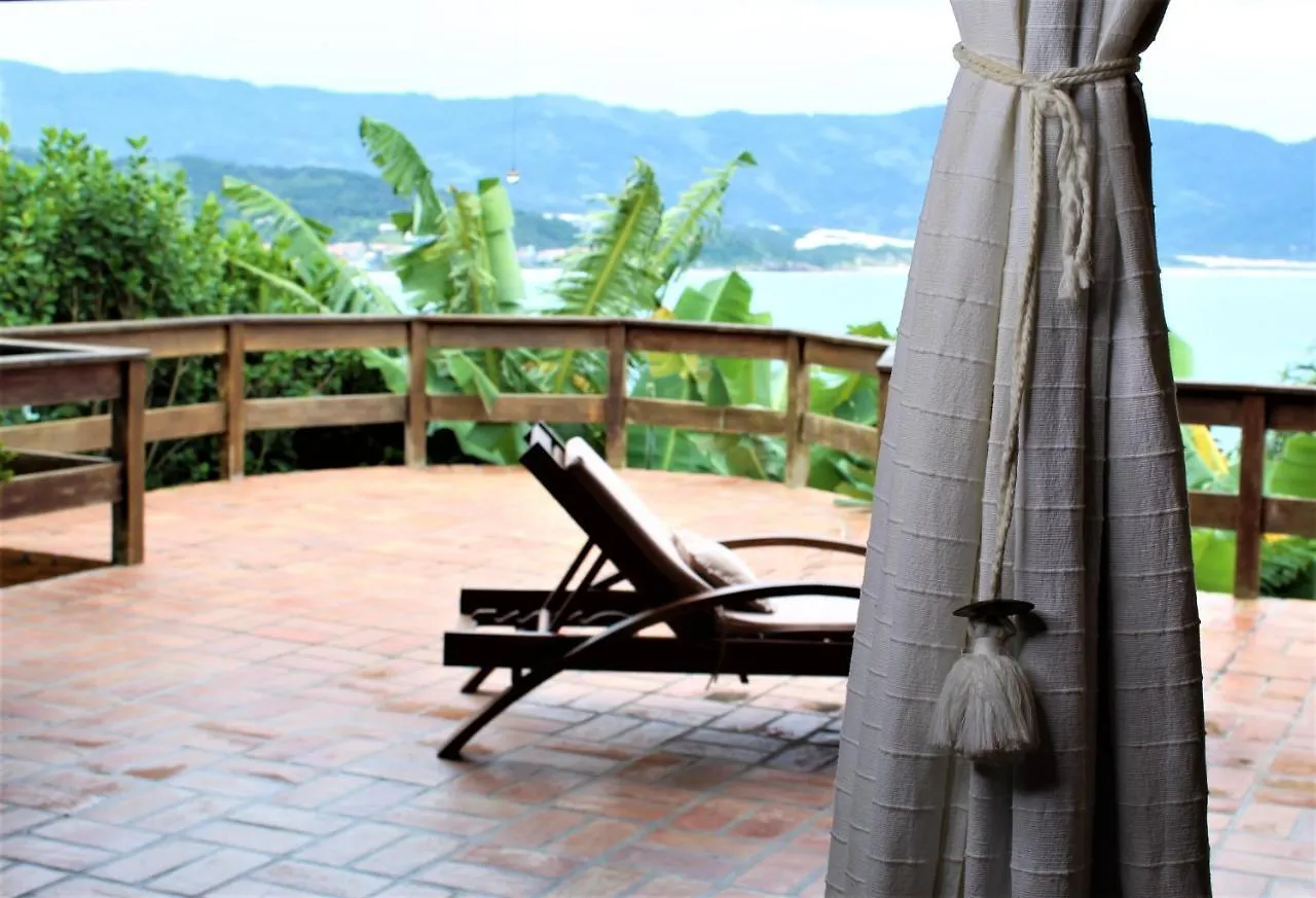 Luxury Suites Vila Indonesia غاروبابا 0*,