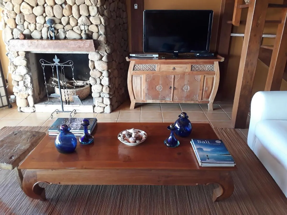 بيت للعطل Luxury Suites Vila Indonesia غاروبابا البرازيل