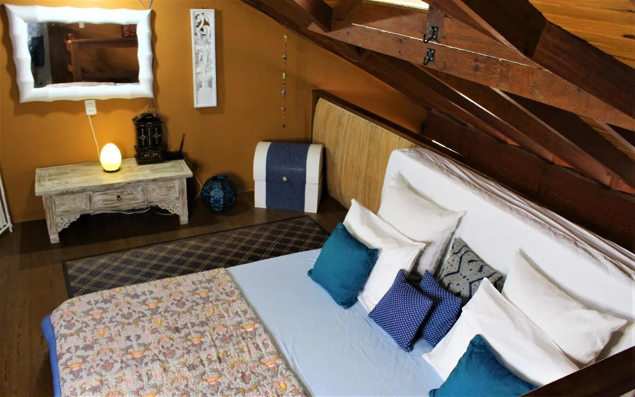 Luxury Suites Vila Indonesia غاروبابا بيت للعطل
